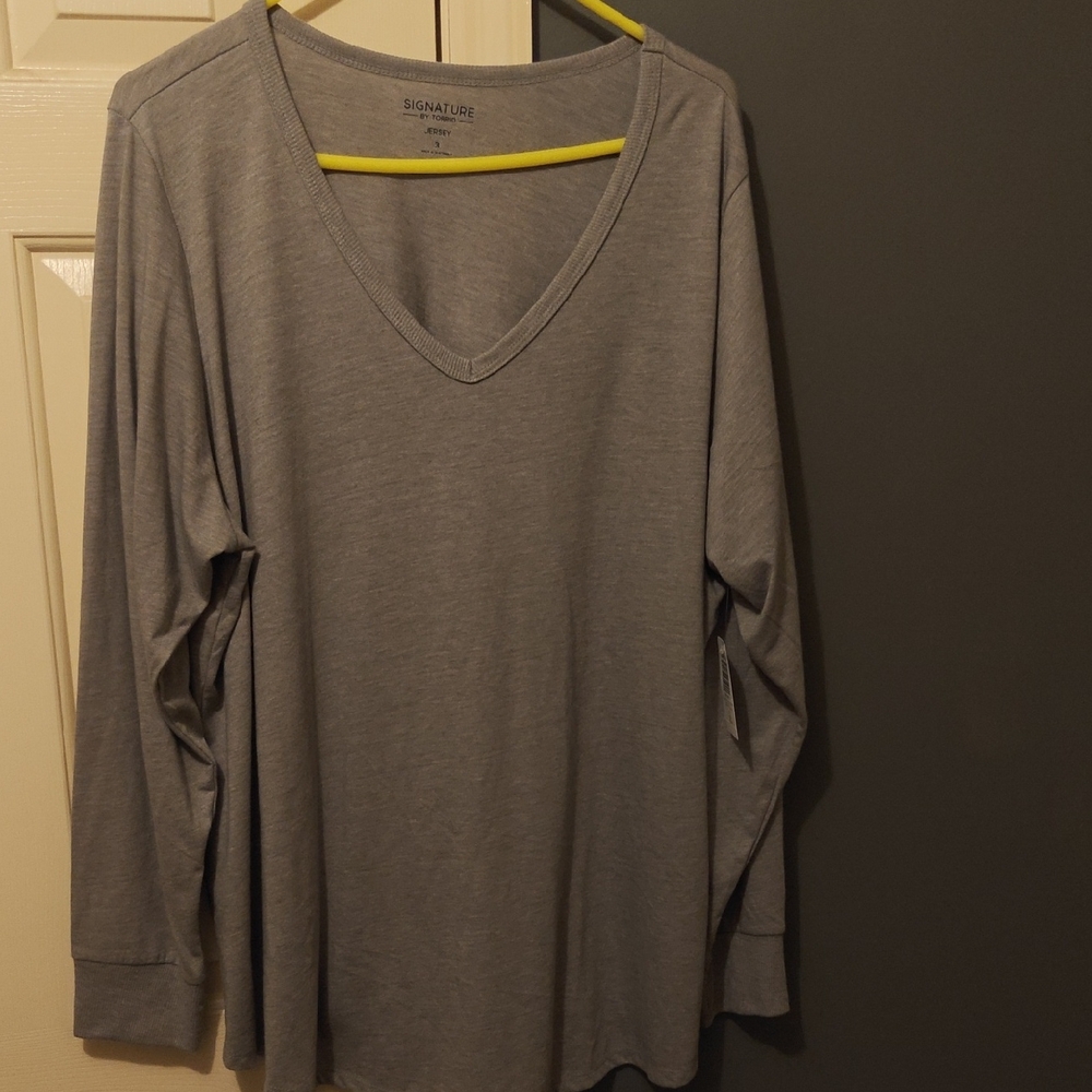 torrid Gray V-Neck Long Sleeve Tee